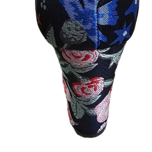 Floral Y2K embroidered navy open toe sandal heels shoes size 8.5 - Picture 5 of 13